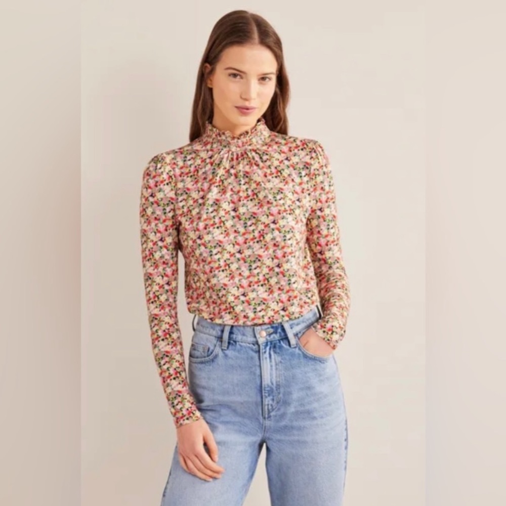 Boden smocked neck printed long sleeve top, size 8, NEW with tags.